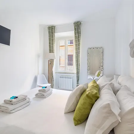 Iflat New Cozy Retreat Near The Colosseum *