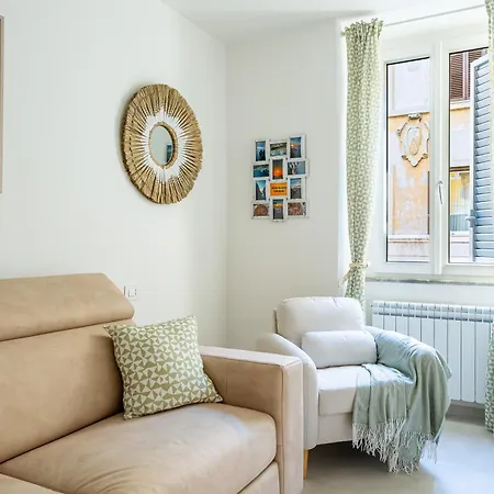 Iflat New Cozy Retreat Near The Colosseum *